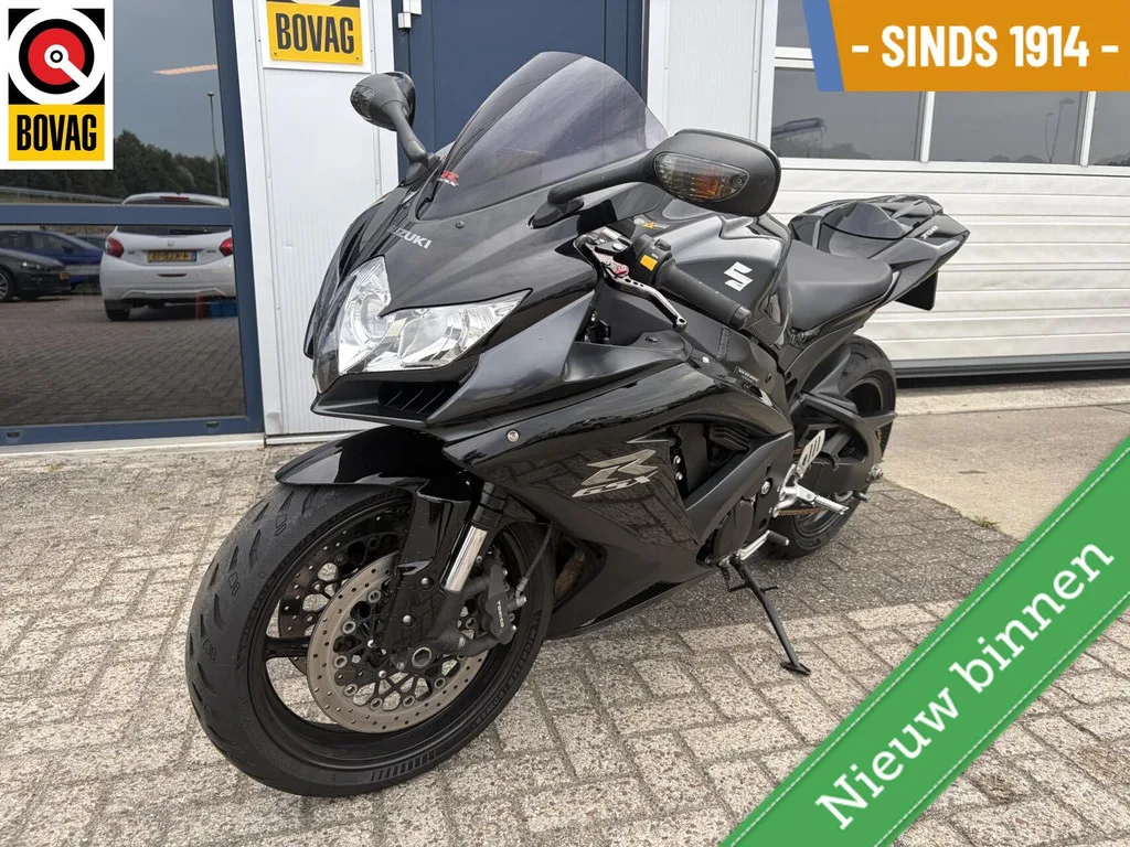 Suzuki GSX-R 750 (2011) — foto 1