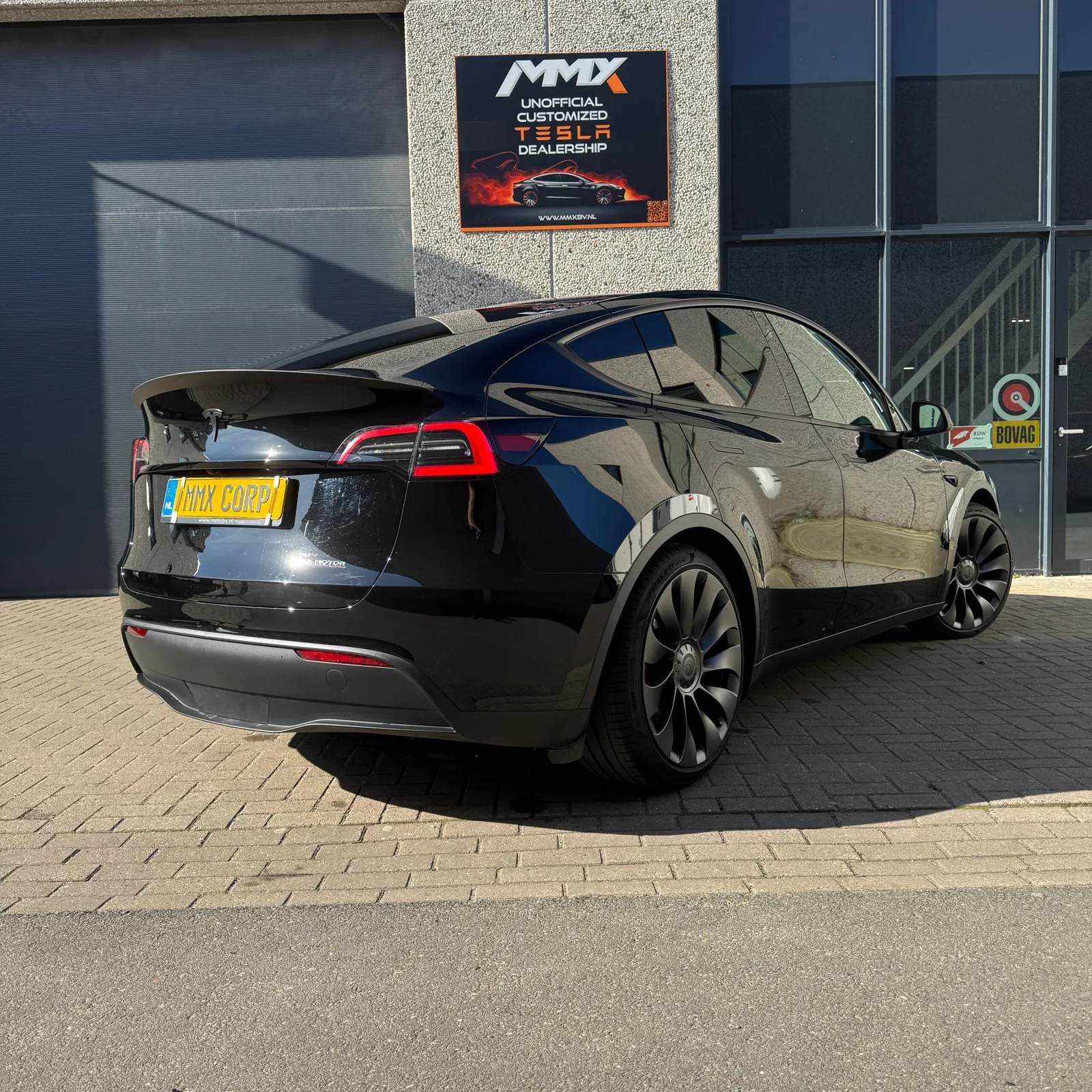 Tesla Model Y (2023) — foto 1
