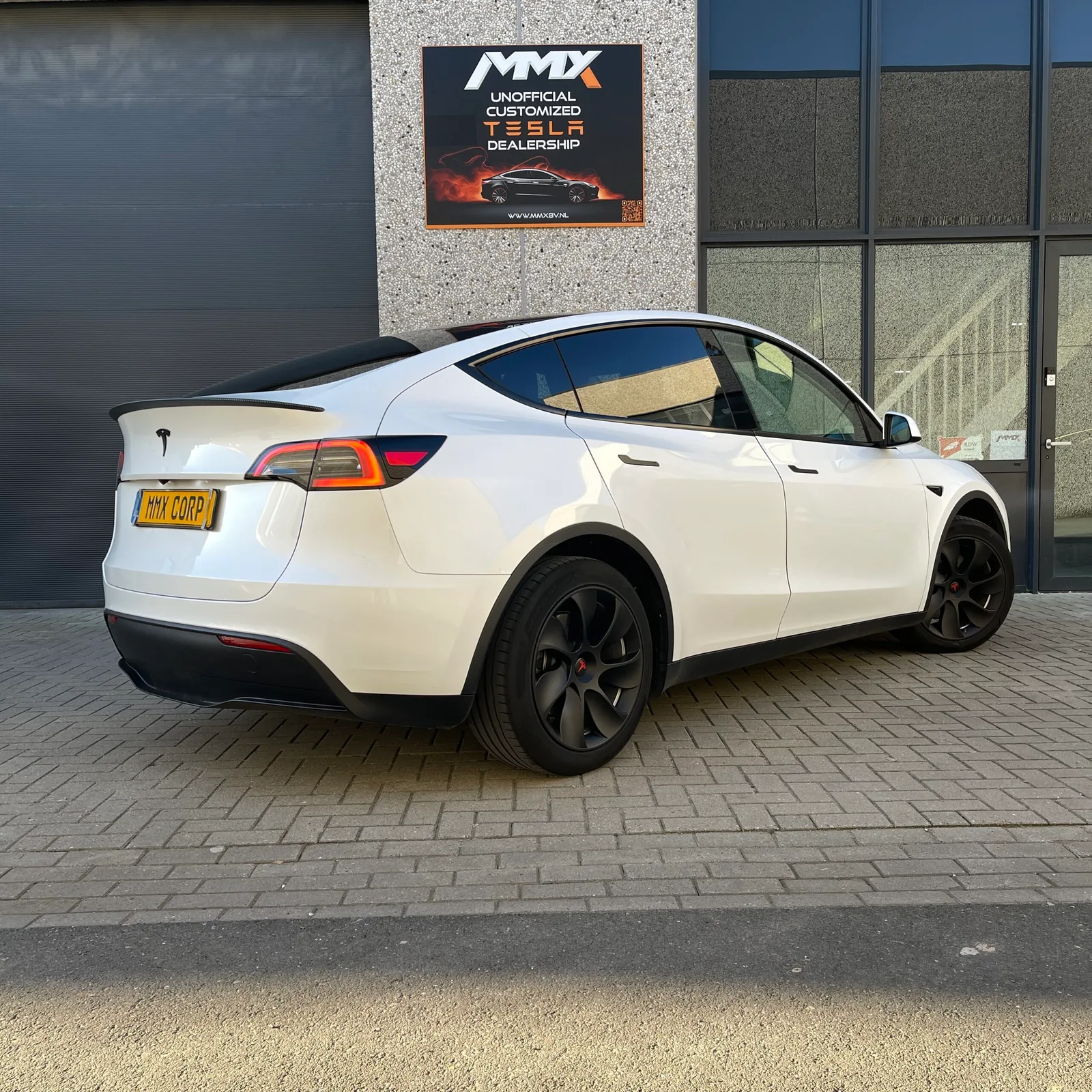 Tesla Model Y (2023) — foto 1