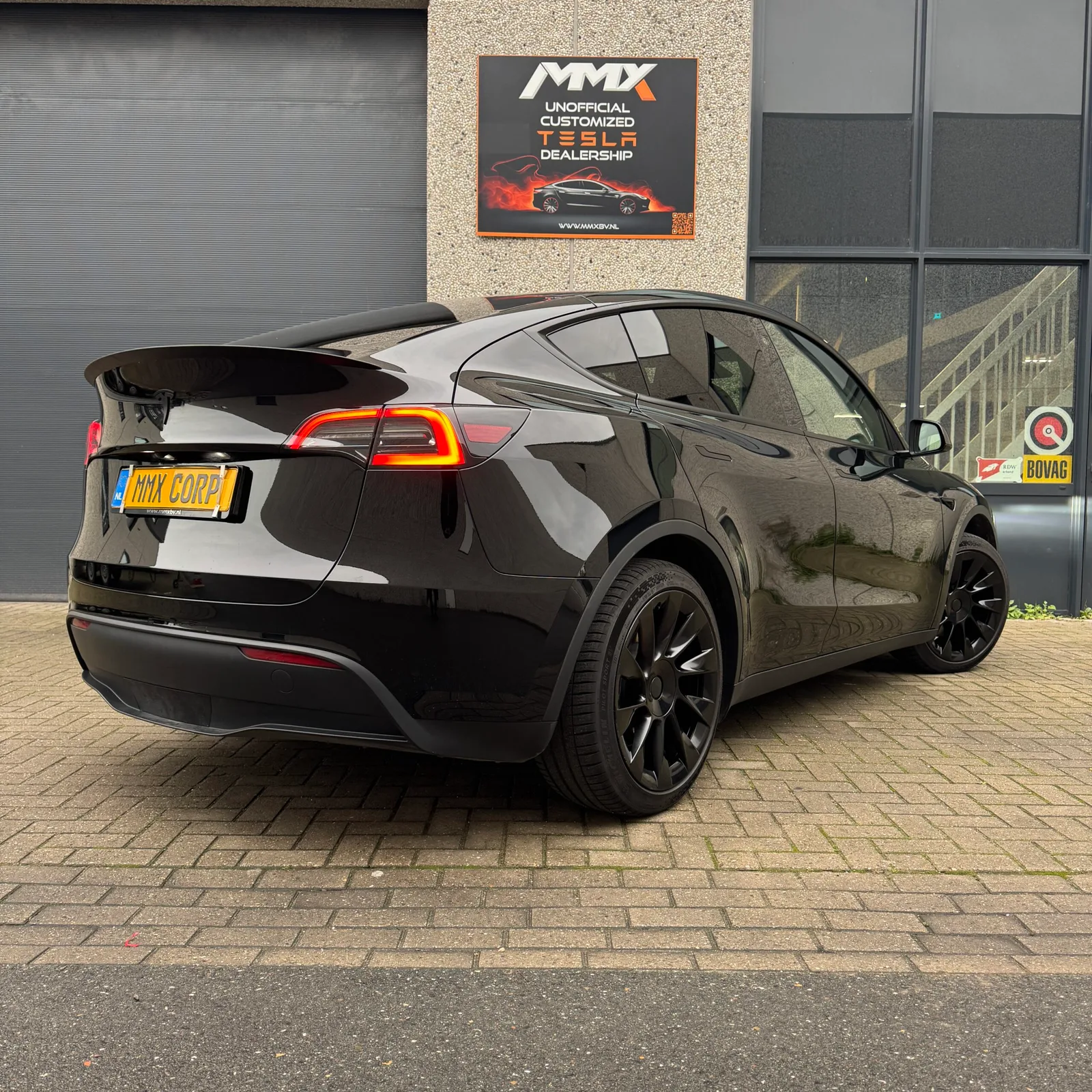 Tesla Model Y (2023) — foto 1