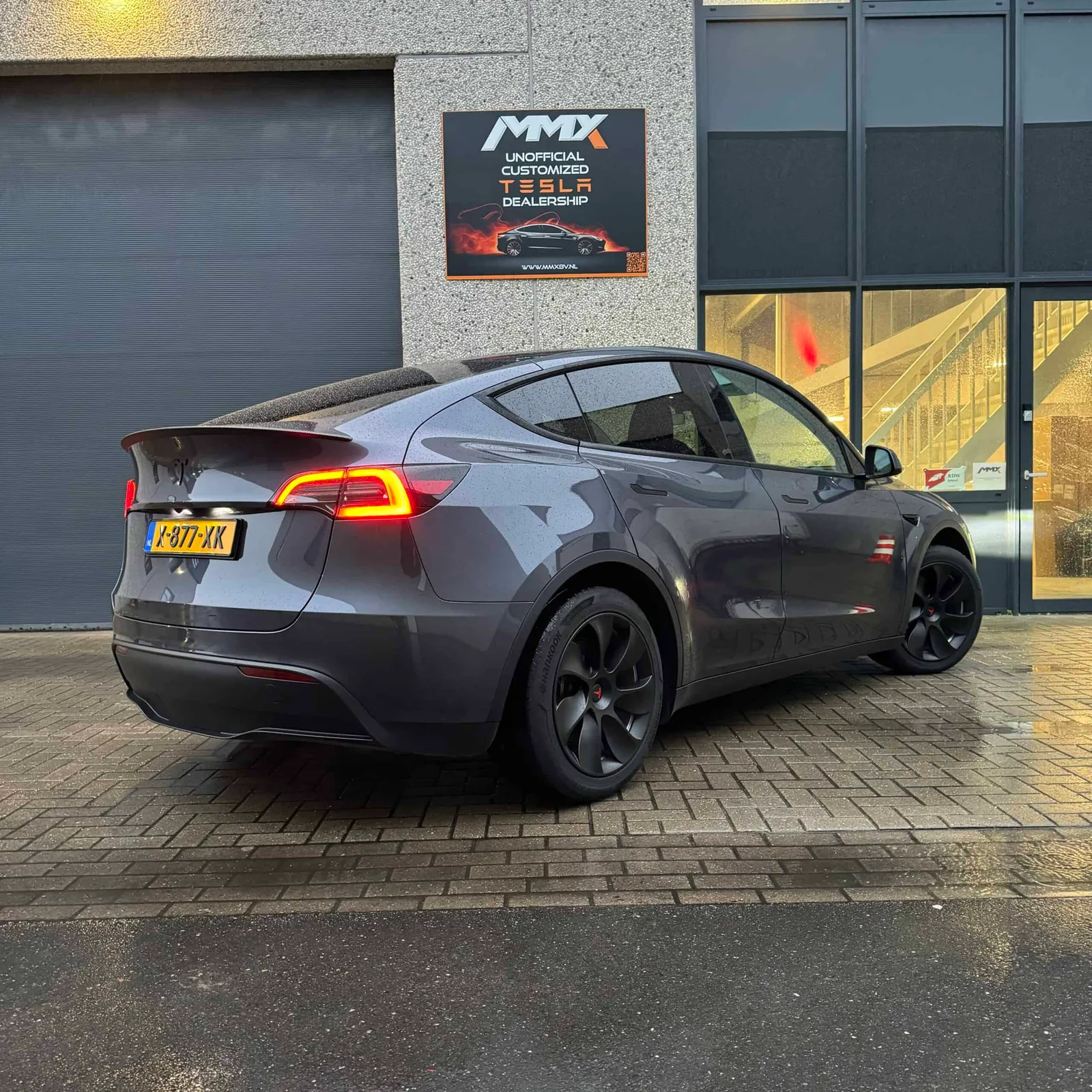 Tesla Model Y (2023) — foto 1