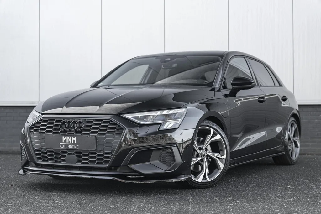 Audi A3 (2021) — foto 1