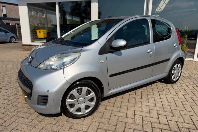Peugeot 107 (2011)