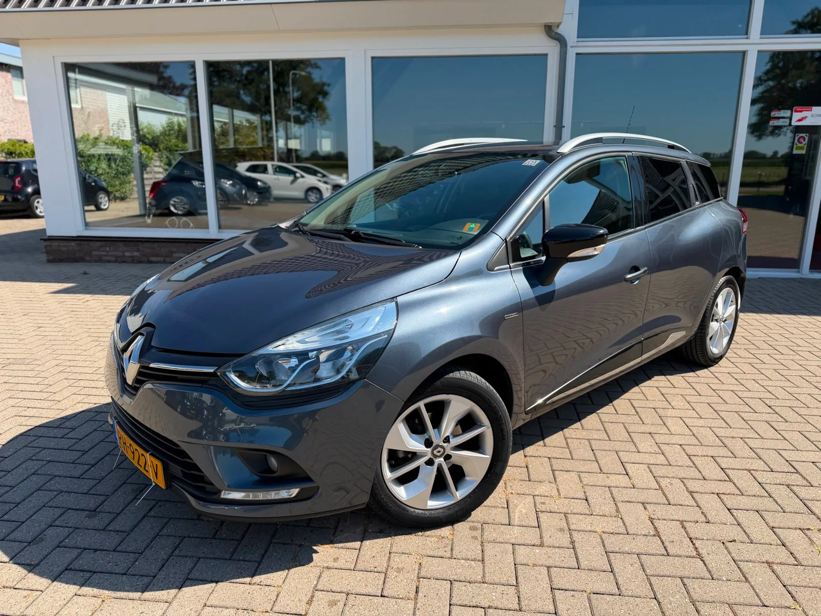 Renault Clio (2017) — foto 1
