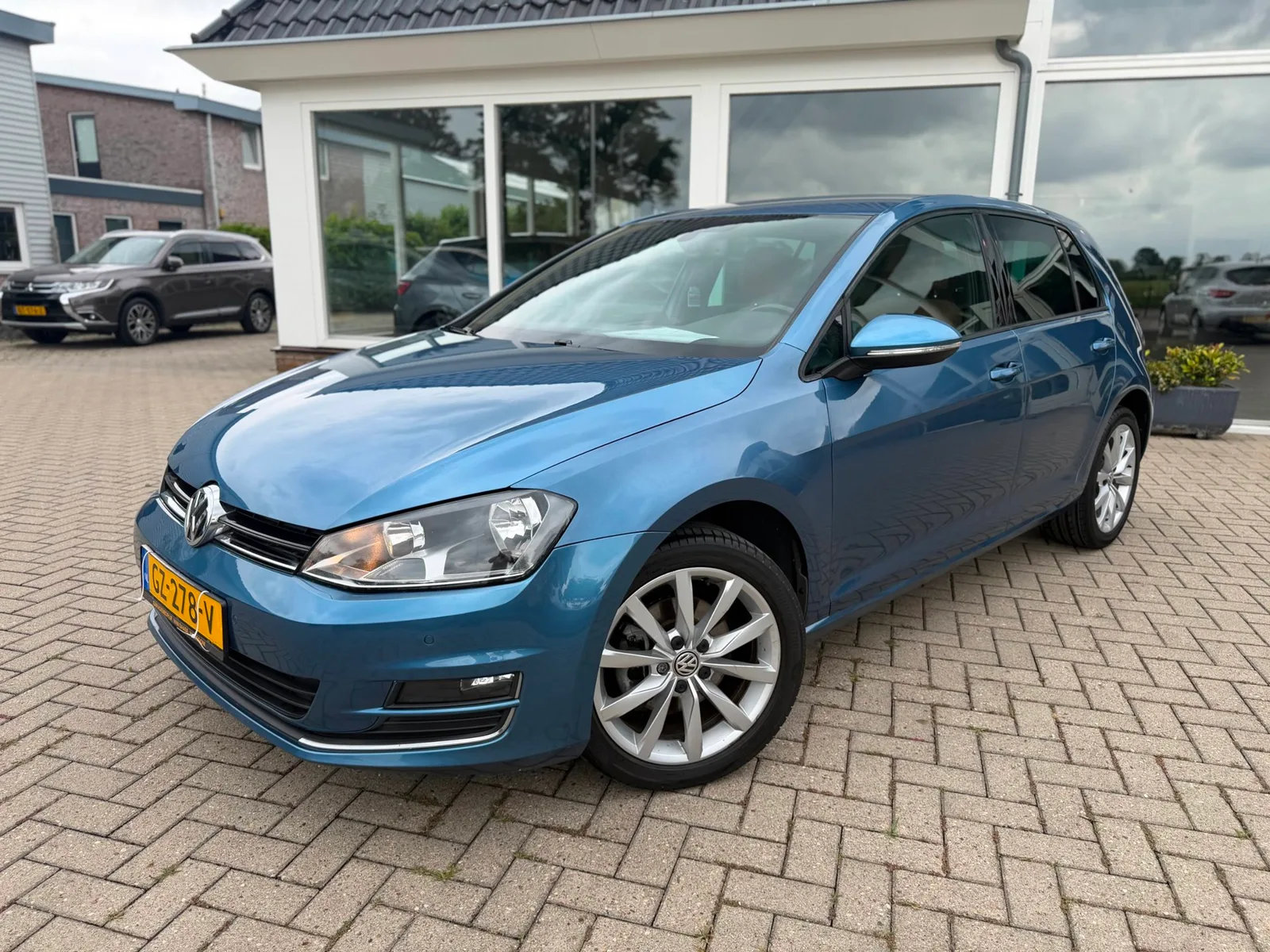 Volkswagen Golf (2015) — foto 1