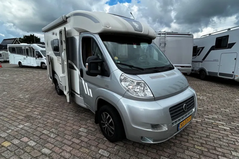 Adria Compact (2009)