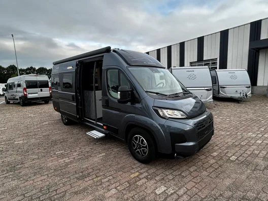 Adria Twin (2026) — foto 1