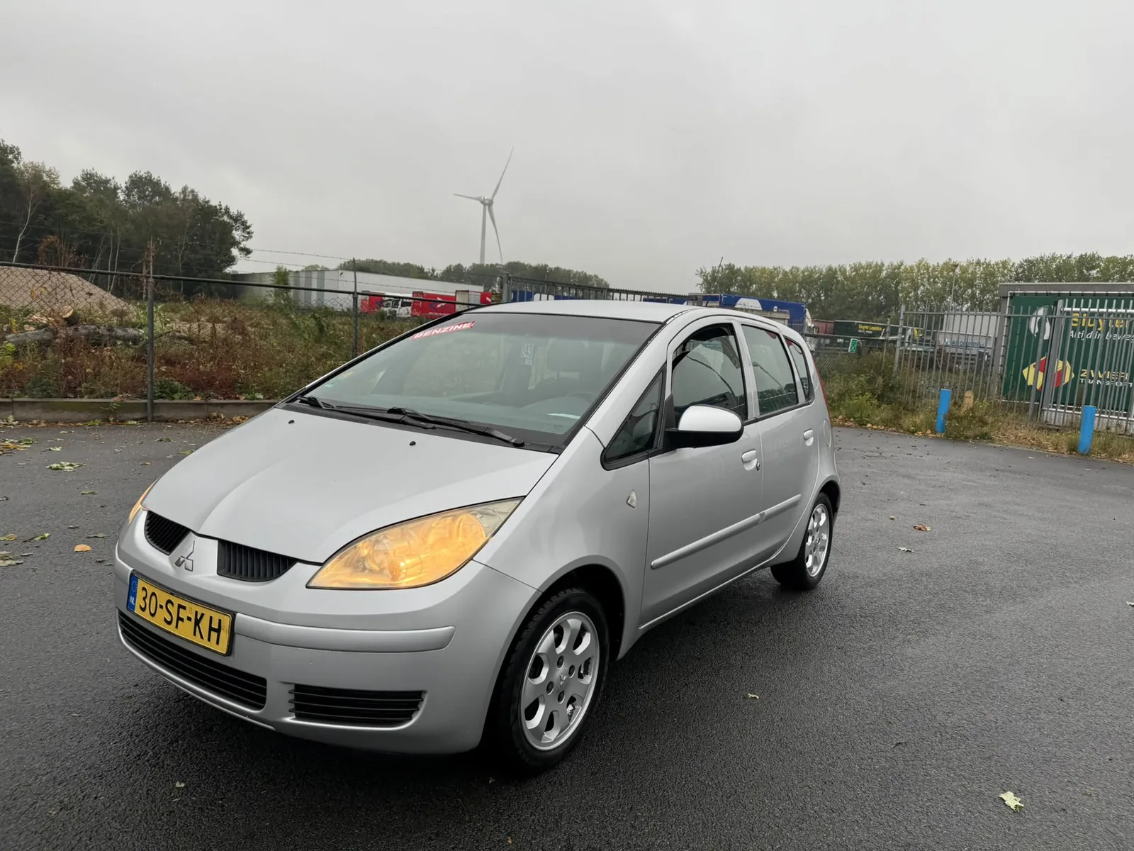 Mitsubishi Colt (2005) — foto 1