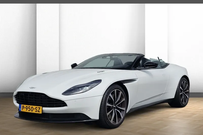 Aston Martin V8 Volante (2020)