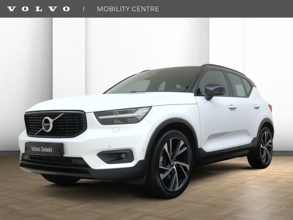 Volvo XC40 (2018) — foto 1