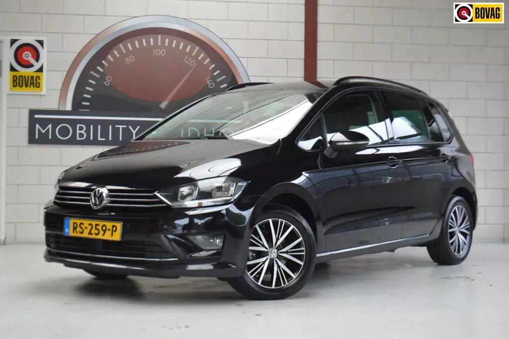 Volkswagen Golf Sportsvan (2016) — foto 1