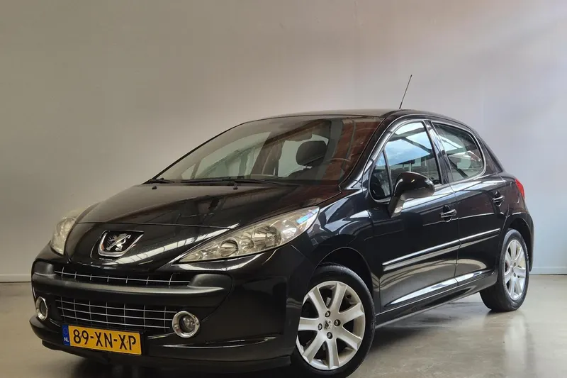 Peugeot 207 (2007)