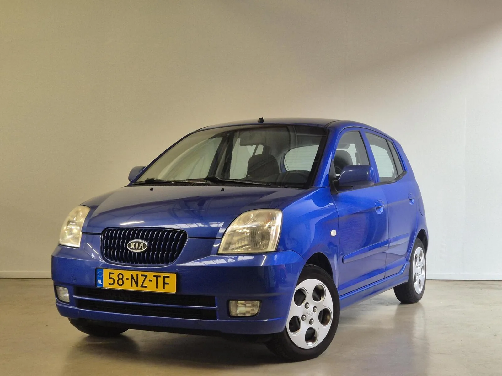 Kia Picanto (2004) — foto 1