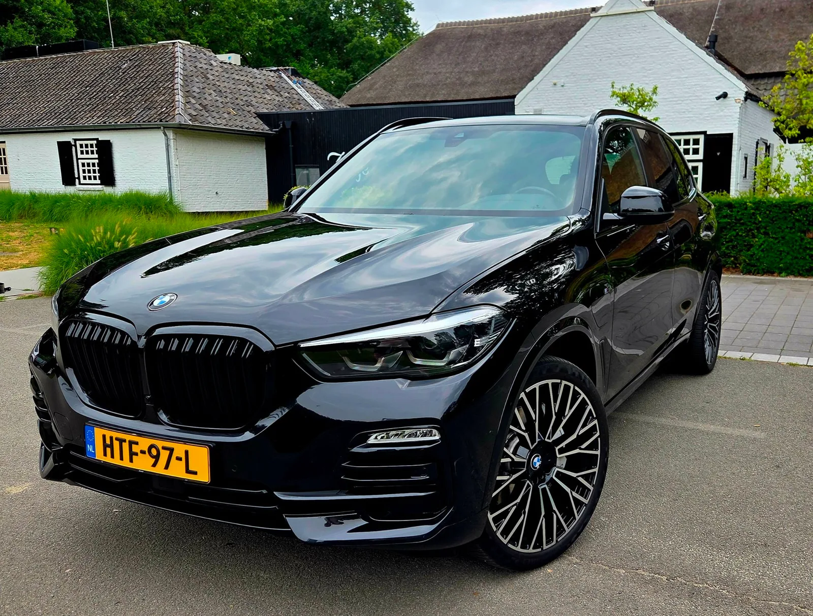 BMW X5 (2019) — foto 1