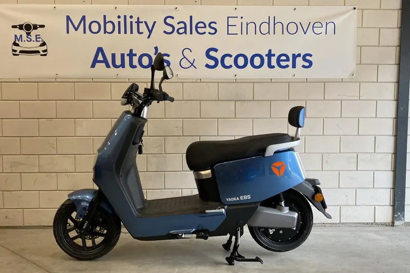 Yadea Bromscooter E8S (2024)