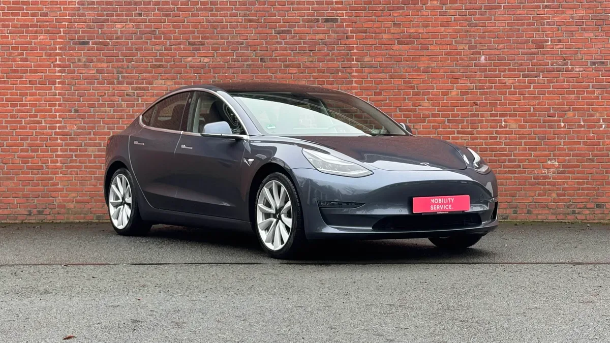 Tesla Model 3 (2019) — foto 1