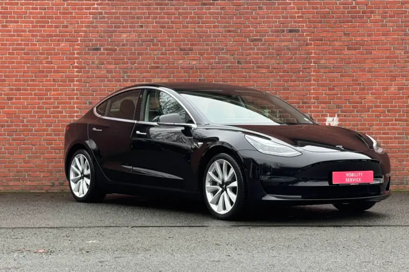 Tesla Model 3 (2019)