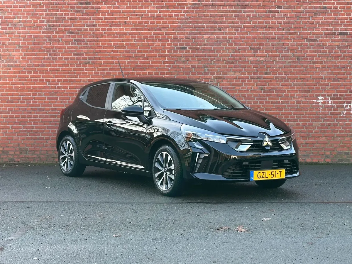 Mitsubishi Colt (2025) — foto 1