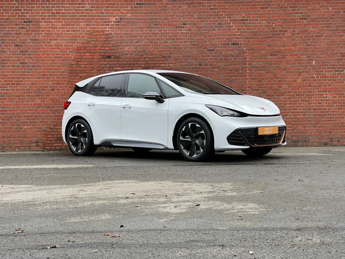 CUPRA Born (2022) — foto 1