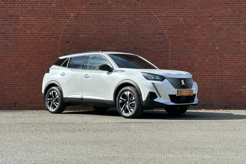 Peugeot e-2008 (2023)