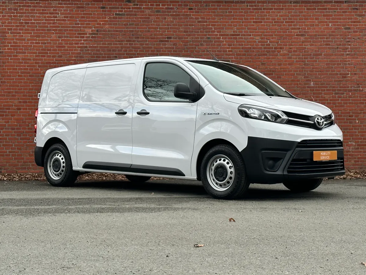 Toyota ProAce Worker (2023) — foto 1