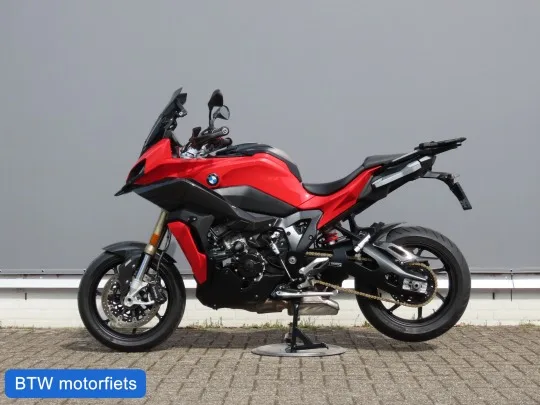 BMW S 1000 XR (2023) — foto 1