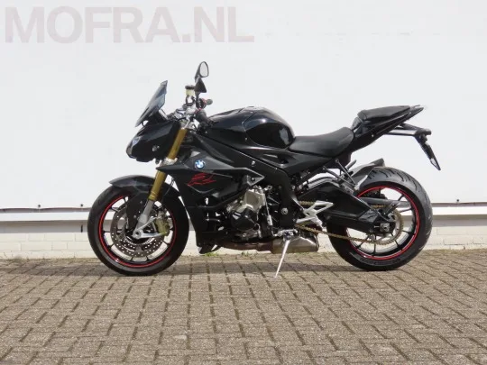 BMW S 1000 R (2018) — foto 1