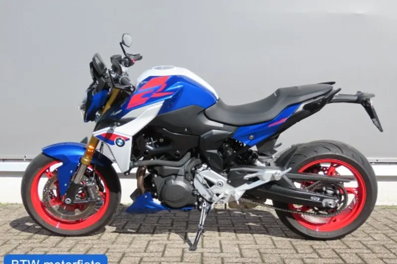 BMW F 900 R (2026)