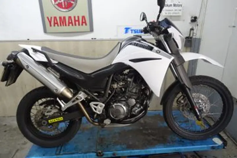 Yamaha XT660R (2012)