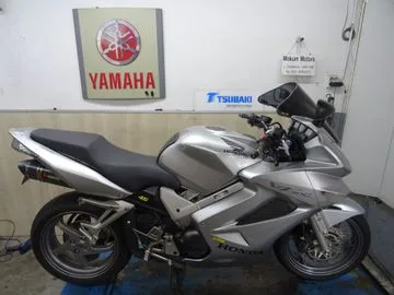 Honda VFR800 (2004) — foto 1