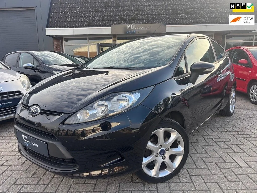 Ford Fiesta (2011) — foto 1