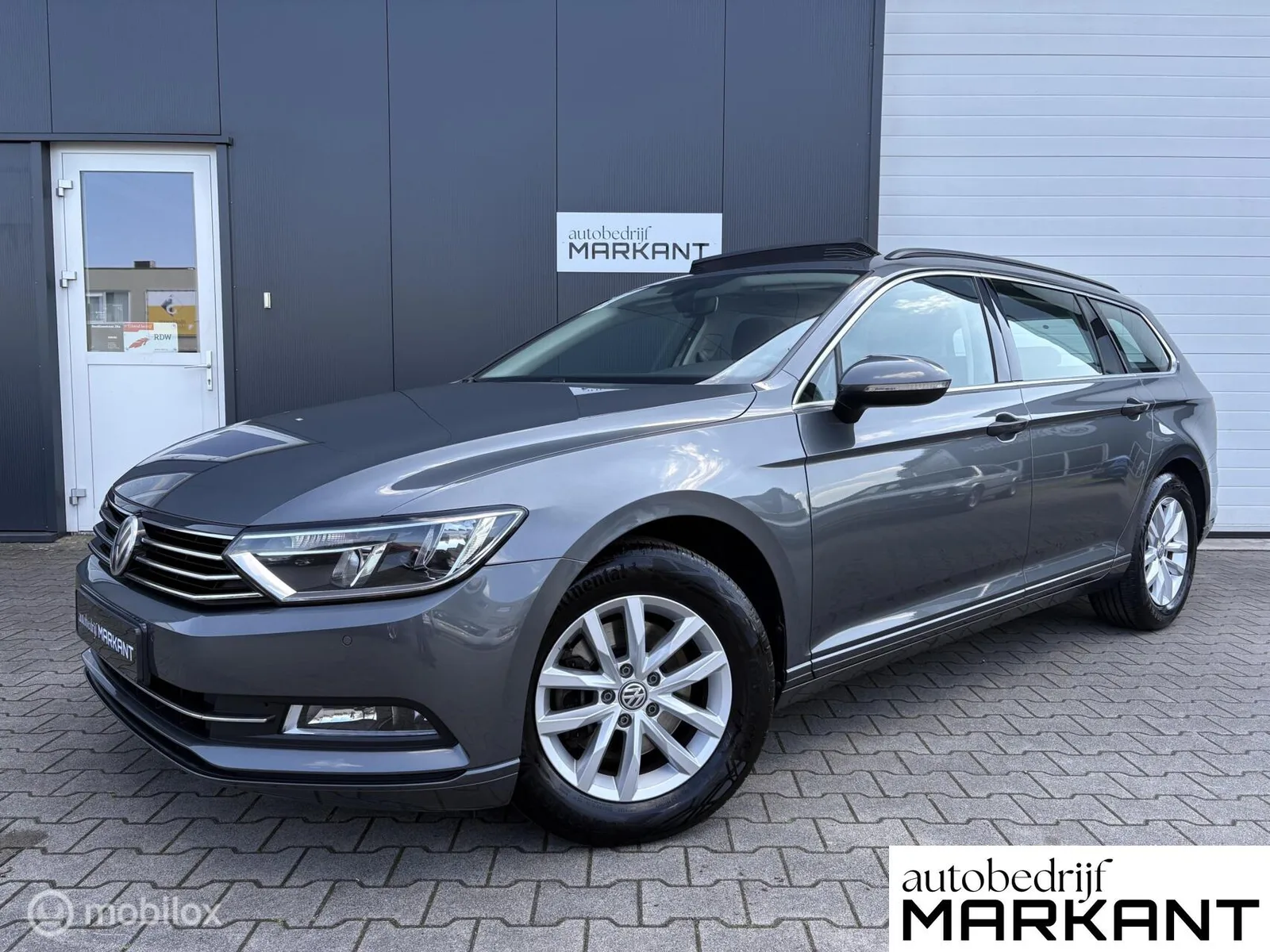Volkswagen Passat (2015) — foto 1