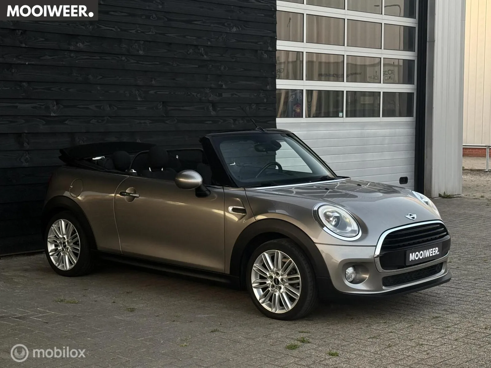 MINI Cabrio (2017) — foto 1