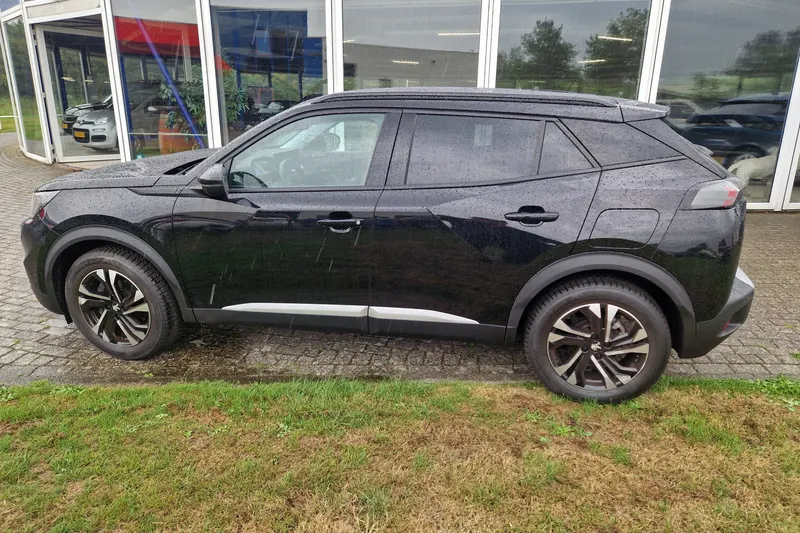 Peugeot 2008 (2021)