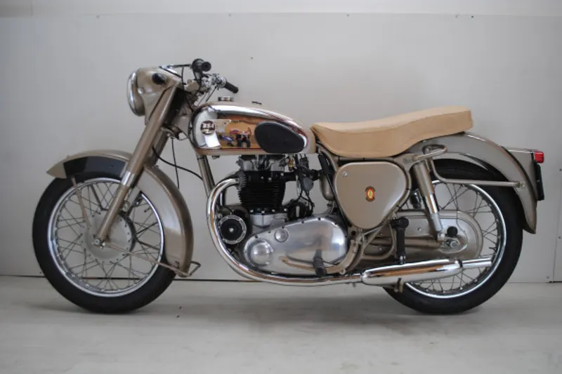 BSA A7 (1964)