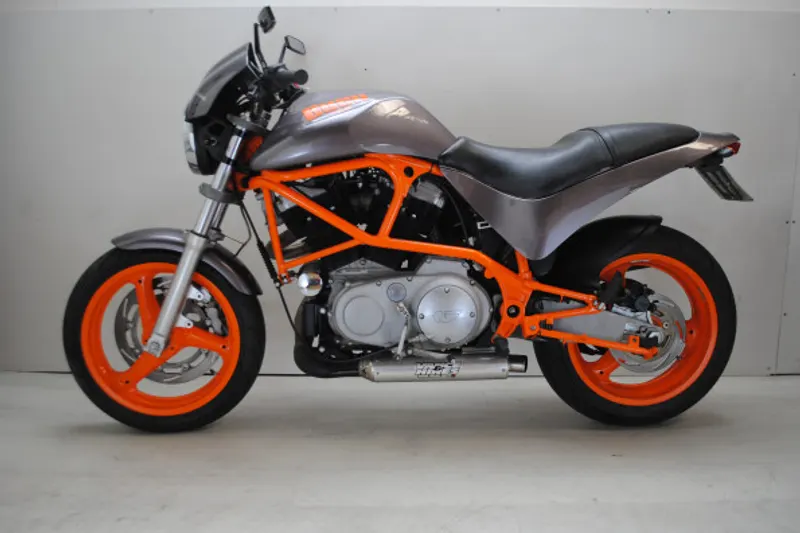Buell M2 Cyclone (2001)