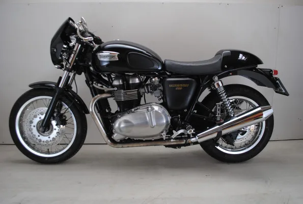 Triumph Thruxton (2012) — foto 1