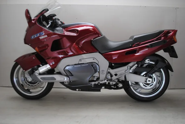 Yamaha GTS1000 (1994) — foto 1