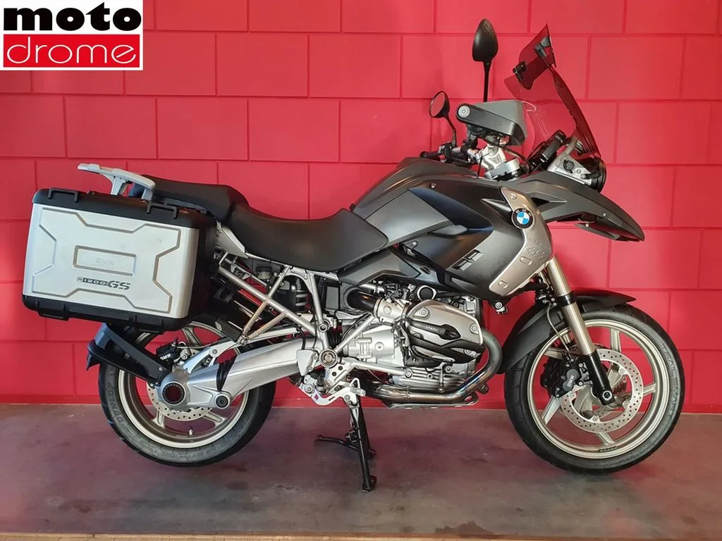 BMW R (2009) — foto 1