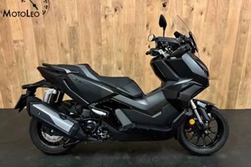 Honda Adv 350 (2024)