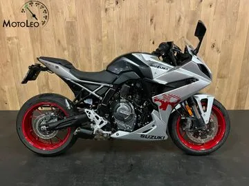Suzuki GSX-8R (2024) — foto 1
