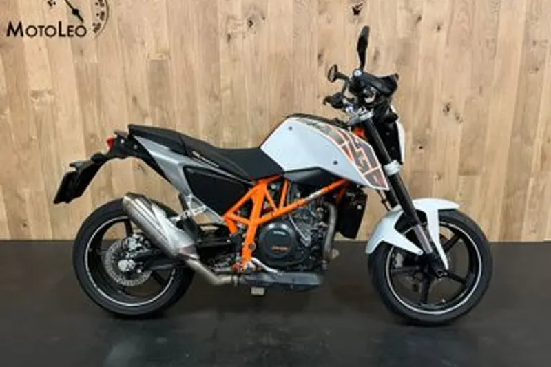 KTM 690 Duke (2012)