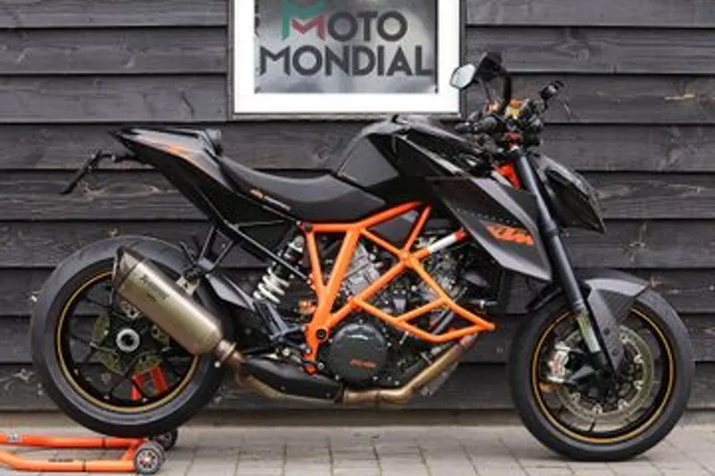 KTM 1290 SuperDuke R (2014)
