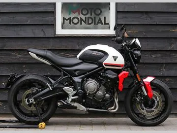 TRIUMPH TRIDENT (2021) — foto 1