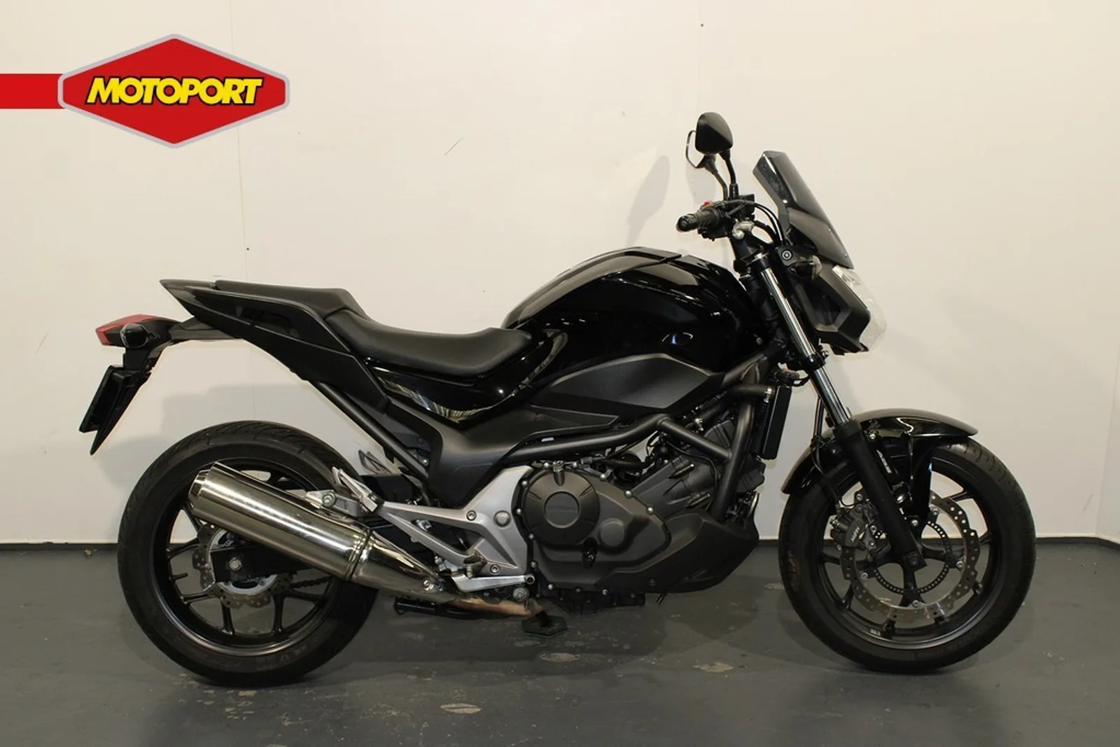 Honda NC750SA (2016) — foto 1