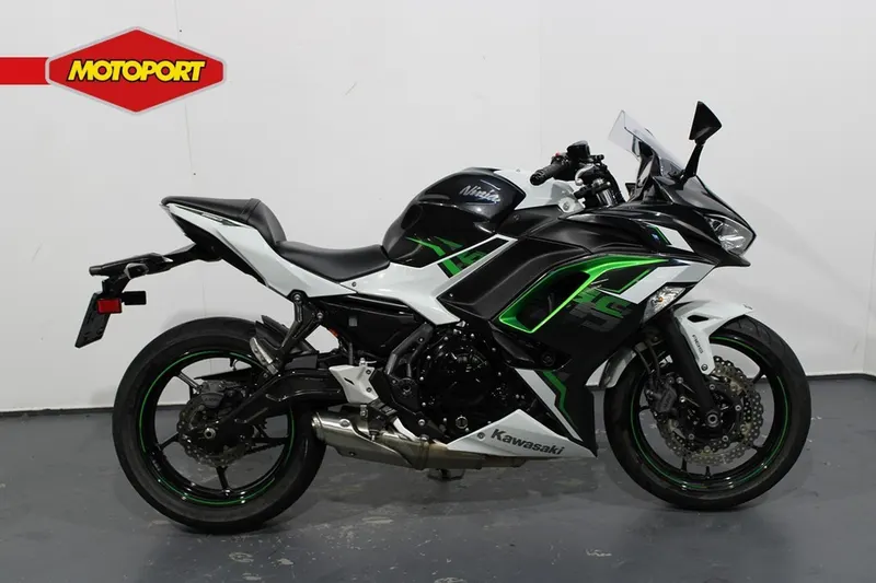 Kawasaki Ninja 650 (2022)