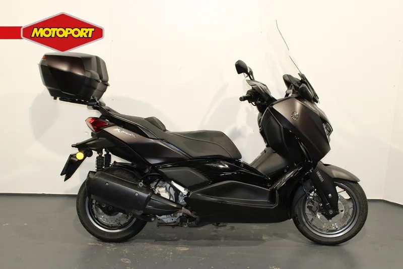 Yamaha Xmax 300 Tech MAX (2024)
