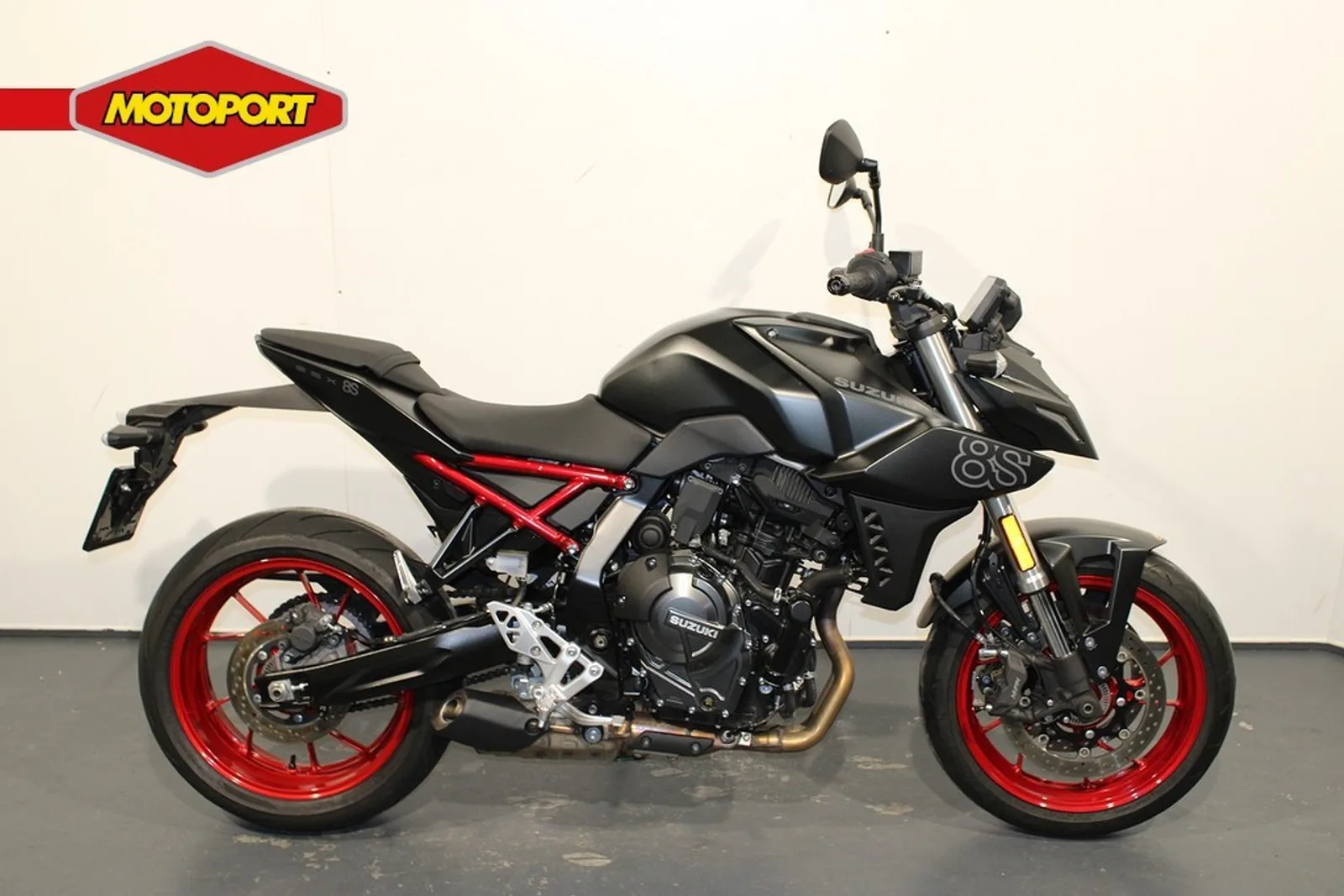 Suzuki GSX-8S (2025) — foto 1