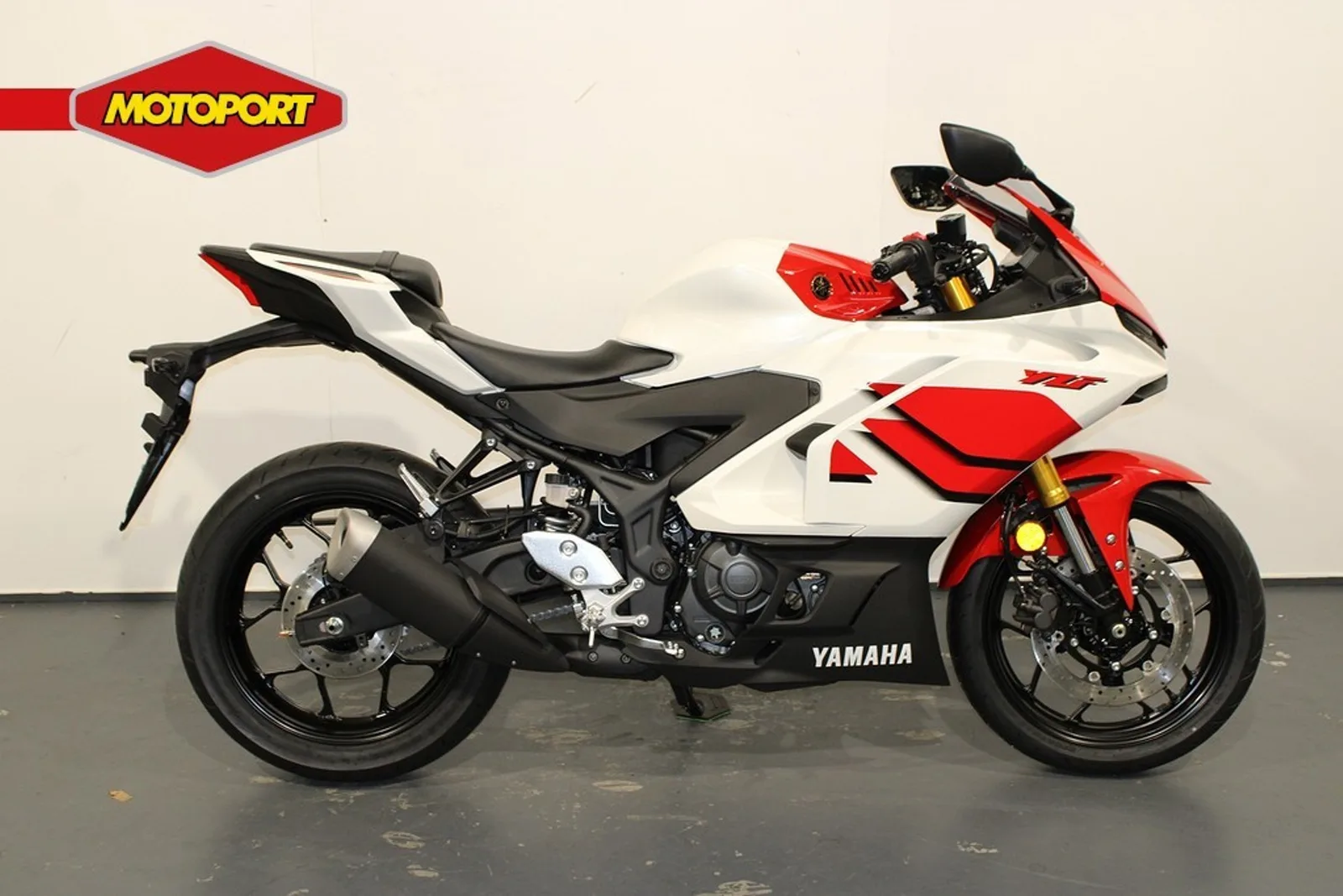Yamaha YZF-R3 (2026) — foto 1