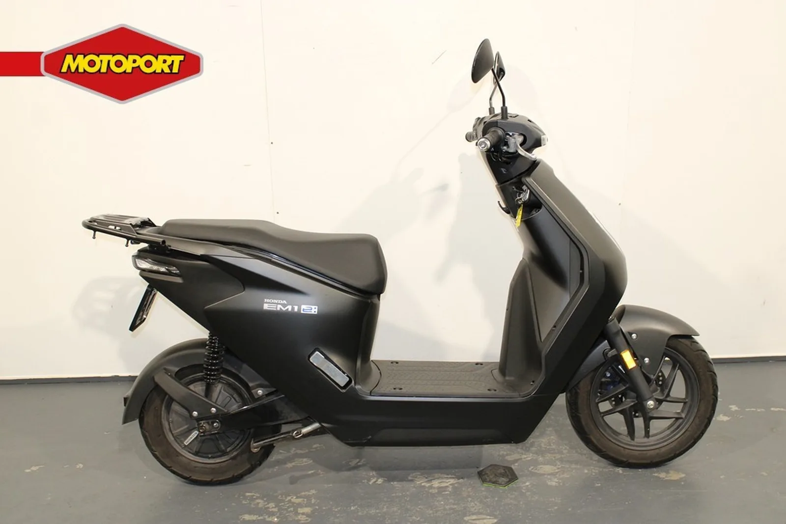 Honda EM1 E (2025) — foto 1